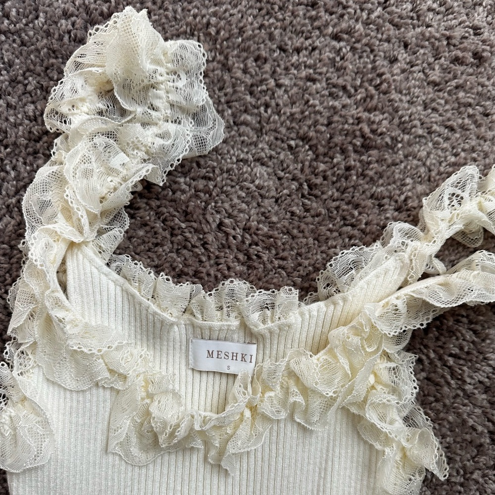 Meshki Lace Ruffle Set - Picture 5 of 6
